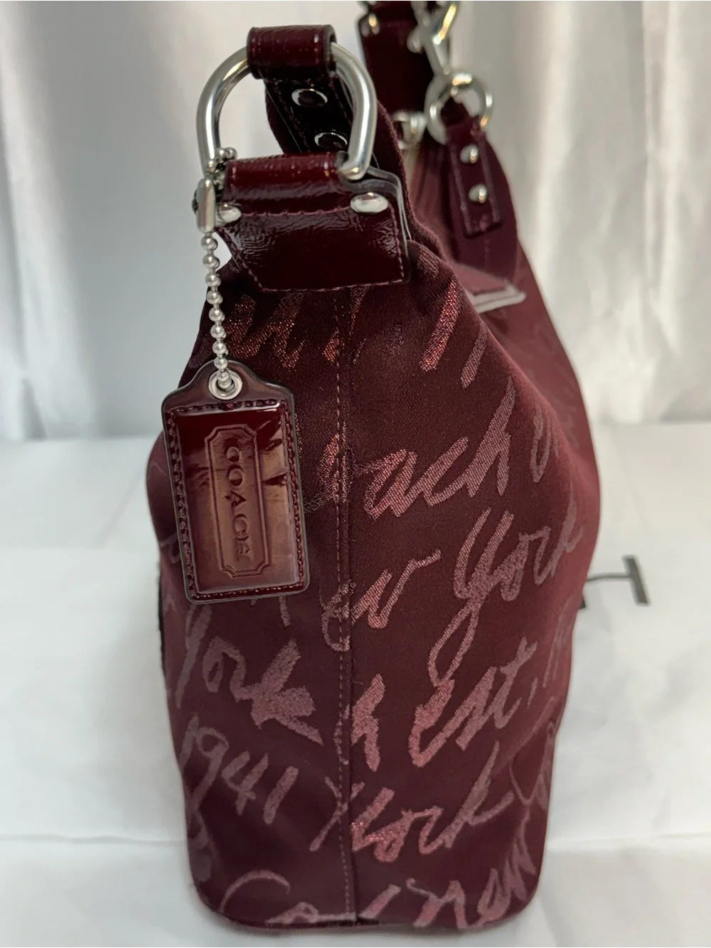 Coach Rare Limited Edition Holiday Poppy Signature Script Lurex Hobo Bag Merlot